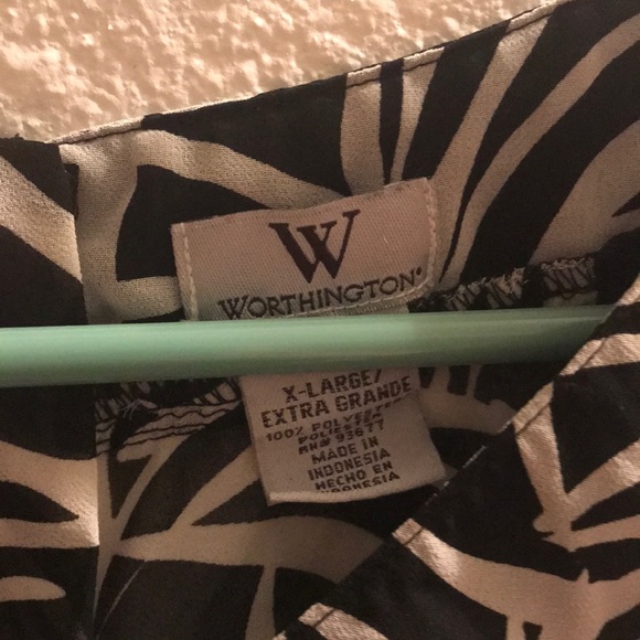 Worthington Black and White semi-Sheer Blouse - Picture 2 of 5